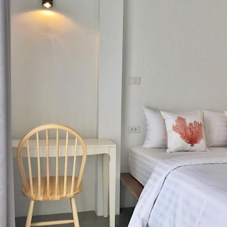 Silan Residence, Koh Phangan - An Authentic Village Experience Chaloklum Rum bild