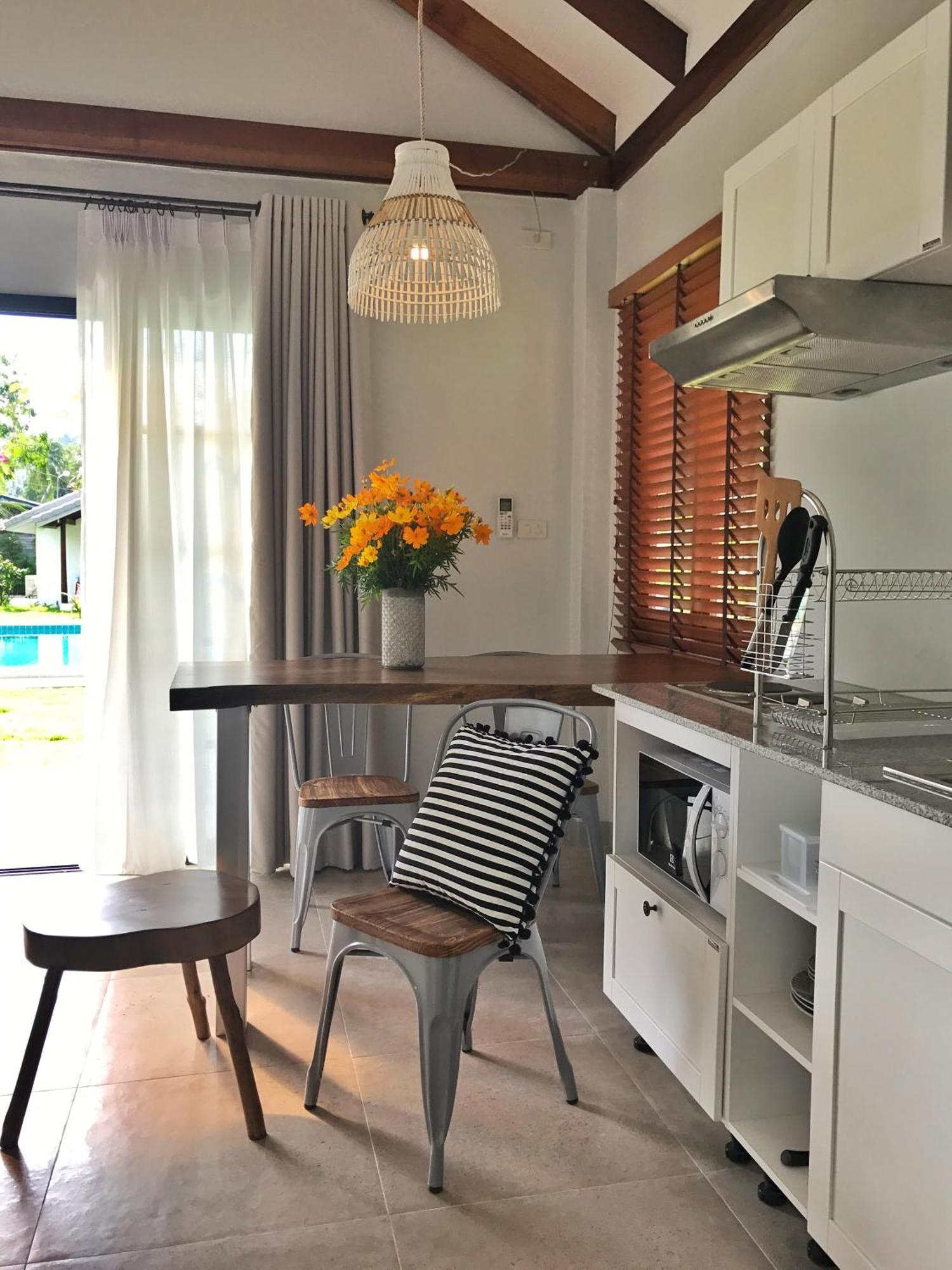 Silan Residence, Koh Phangan - An Authentic Village Experience Chaloklum Rum bild